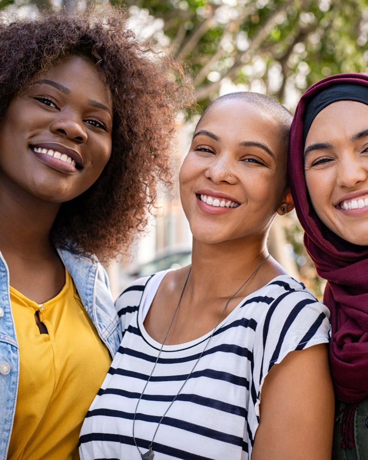 multiethnic-young-friends-enjoying-together-NETQW98.jpg